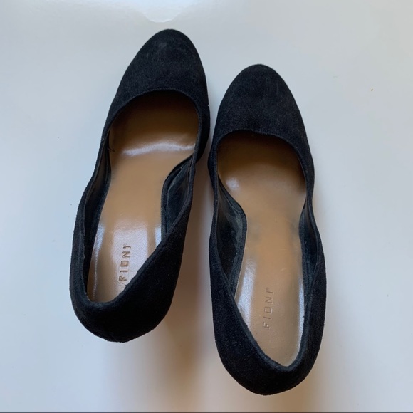 Fioni Casual Black Heels with Tan Heel - Picture 4 of 10